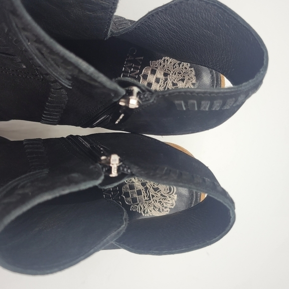 Vince Camuto Leather Upper ankle booties size 10M - Picture 9 of 15